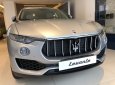 Maserati 2018 - Bán Maserati Levante màu bạc/ kem giá siêu hấp dẫn. Bán xe Maserati Levante đời mới nhất