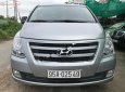 Hyundai Grand Starex  2.5MT  2016 - Cần bán lại xe Hyundai Grand Starex 2.5MT sản xuất 2016, màu bạc, nhập khẩu nguyên chiếc