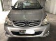 Toyota Innova  G 2010 - Bán Toyota Innova sản xuất năm 2010, màu bạc số sàn