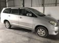 Toyota Innova  G 2010 - Bán Toyota Innova sản xuất năm 2010, màu bạc số sàn