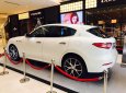 Maserati Sport 2018 - Bán xe Maserati Levante Sport 2018, màu trắng, xe nhập chính hãng. LH: 0978877754 tư vấn