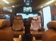 Ford Transit Limousin Dcar  2017 - Bán Ford Transit Limousin Dcar đời 2017, màu đen giá cạnh tranh