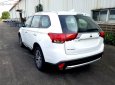 Mitsubishi Outlander 2.0 CVT 2018 - Cần bán Mitsubishi Outlander 2.0 CVT sản xuất 2018, màu trắng