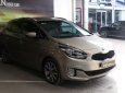 Kia Rondo 1.7MT 2015 - Bán xe Kia Rondo 1.7MT 2015, màu vàng, giá chỉ 548 triệu