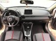 Mazda 2 1.5 AT 2016 - Cần bán gấp Mazda 2 1.5 AT sản xuất 2016, màu trắng chính chủ 