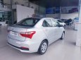 Hyundai Grand i10  Base 2018 - Bán Grand I10 Sedan Base màu bạc, xe có sẵn, giao ngay