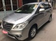 Toyota Innova V 2014 - Cần bán lại xe Toyota Innova V sản xuất năm 2014, màu bạc còn mới