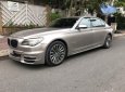 BMW 7 Series  750Li 2010 - Bán BMW 7 Series 750Li năm sản xuất 2010, màu ghi vàng