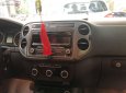 Volkswagen Tiguan 2012 - Bán Volkswagen Tiguan năm 2013, màu đen, nhập khẩu nguyên chiếc xe gia đình