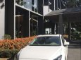 Mazda 3 2017 - Cần bán gấp Mazda 3 năm 2017, màu trắng, giá 610tr