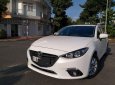 Mazda 3 2016 - Bán ô tô Mazda 3 năm 2016, màu trắng, xe nhập xe gia đình, giá tốt