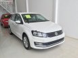 Volkswagen Polo 1.6 MT 2015 - Bán Volkswagen Polo 1.6 MT năm 2015, màu trắng, nhập khẩu