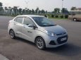 Hyundai Grand i10 2016 - Cần bán lại xe Hyundai Grand i10 đời 2016, màu bạc, xe nhập