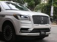 Lincoln Navigator  L 2018 - Cần bán Lincoln Navigator L năm sản xuất 2018, màu trắng, xe nhập