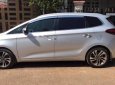 Kia Rondo 2017 - Bán ô tô Kia Rondo sản xuất 2017, màu bạc, giá tốt