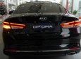 Kia Optima 2.0  2018 - Cần bán xe Kia Optima 2.0 năm sản xuất 2018, màu đen giá cạnh tranh
