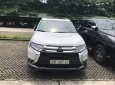 Mitsubishi Outlander   2018 - Bán gấp Mitsubishi Outlander sản xuất năm 2018, màu trắng, giá tốt