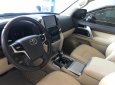 Toyota Land Cruiser VX 2016 - Cần bán lại xe Toyota Land Cruiser VX năm 2016, màu vàng, nhập khẩu nguyên chiếc, chính chủ