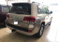 Toyota Land Cruiser VX 2016 - Cần bán lại xe Toyota Land Cruiser VX năm 2016, màu vàng, nhập khẩu nguyên chiếc, chính chủ