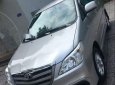 Toyota Innova 2.0E 2014 - Bán xe Toyota Innova 2.0E sản xuất năm 2014, màu bạc 