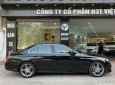 Mercedes-Benz E class E300 AMG 2017 - Bán xe Mercedes-Benz E class sản xuất 2017 màu đen cực mới