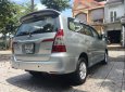 Toyota Innova 2.0E 2014 - Bán xe Toyota Innova 2.0E sản xuất năm 2014, màu bạc 