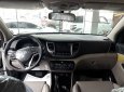 Hyundai Tucson  2.0 2018 - Bán Tucson full xăng trắng, xe giao ngay trước tết, giá km hấp dẫn kèm quà tặng có giá trị lên đến 20tr - LH: 0903175312