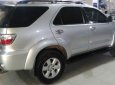 Toyota Fortuner 2009 - Gia đình bán Toyota Fortuner 2009, màu bạc