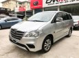 Toyota Innova E 2016 - Bán ô tô Toyota Innova 2.0E 2016, màu bạc, hỗ trợ trả góp 70% giá trị xe, LH 0966988860