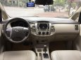 Toyota Innova 2.0G 2015 - Bán Toyota Innova 2.0G 2015, màu bạc