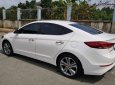 Hyundai Elantra 2.0AT 2016 - Bán xe Hyundai Elantra 2.0AT 2016, màu trắng