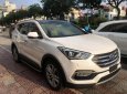 Hyundai Santa Fe 2.4 4WD 2017 - Cần bán xe Hyundai Santa Fe 2.4 4WD đời 2017, màu trắng