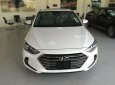 Hyundai Elantra 1.6AT 2018 - Bán xe Hyundai Elantra 1.6AT đời 2018, màu trắng, 623 triệu