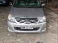 Toyota Innova 2009 - Cần bán gấp Toyota Innova năm 2009, màu bạc