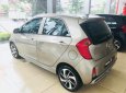 Kia Morning 2018 - Cần bán Kia Morning sản xuất 2018, màu bạc, giá tốt