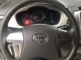 Toyota Innova 2014 - Cần bán lại xe Toyota Innova đời 2014, màu bạc như mới