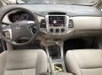 Toyota Innova 2.0E 2014 - Bán Toyota Innova 2.0E màu bạc số sàn, sản xuất 2014, biển Sài Gòn, đi 75000km