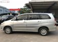 Toyota Innova 2.0E 2013 - Cần bán xe Toyota Innova 2.0E 2013, màu bạc số sàn, 548 triệu