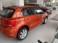 Volkswagen Polo 2018 - Bán polo Hatchback 2018 màu cam, giá 670tr, LH 0921133889