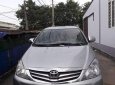 Toyota Innova  G MT 2010 - Bán Toyota Innova G MT sản xuất năm 2010, màu bạc, nhập khẩu, xe đẹp