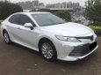 Toyota Camry   2018 - Cần bán xe Toyota Camry đời 2019, nội thất màu đen