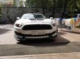 Ford Mustang 2015 - Bán Ford Mustang đời 2015, màu trắng, xe nhập chính chủ