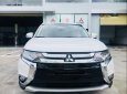 Mitsubishi Outlander 2018 - Bán ô tô Mitsubishi Outlander sản xuất 2018, màu trắng
