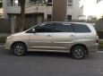 Toyota Innova 2.0E 2015 - Chính chủ gia đình cần bán gấp chiếc Toyota Innova 2.0E sản xuất 2015, số sàn, màu vàng cát