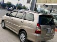 Toyota Innova 2.0E 2013 - Bán xe Toyota Innova đời 2013 màu xám (ghi), giá tốt