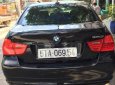 BMW 3 Series 320i 2010 - Bán xe BMW 3 Series 320i đời 2010, màu đen, xe nhập xe gia đình