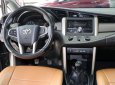 Toyota Innova E 2.0MT 2017 - Bán ô tô Toyota Innova E 2.0MT đời 2017, màu xám, giá tốt
