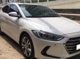 Hyundai Elantra AT 2017 - Bán Hyundai Elantra AT model 2017, màu trắng