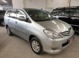 Toyota Innova 2.0G MT 2011 - Bán ô tô Toyota Innova 2.0G MT đời 2011, màu bạc, xe gia đình, giá thương lượng