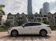Mazda 3  Facelift  2017 - Bán Mazda 3 Facelift năm sản xuất 2017, màu trắng  